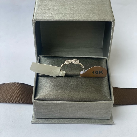 1/6CTTW CT Diamond Infiniti Ring 10K White Gold - Picture 4 of 5